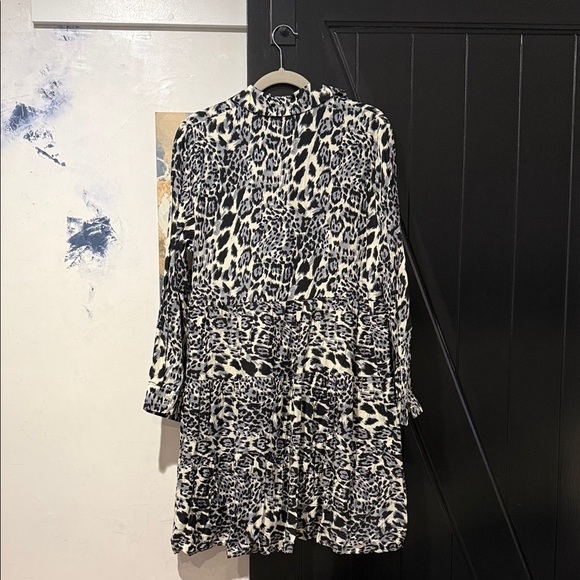 Leopard Print Button-Up Dress - Picture 4 of 4